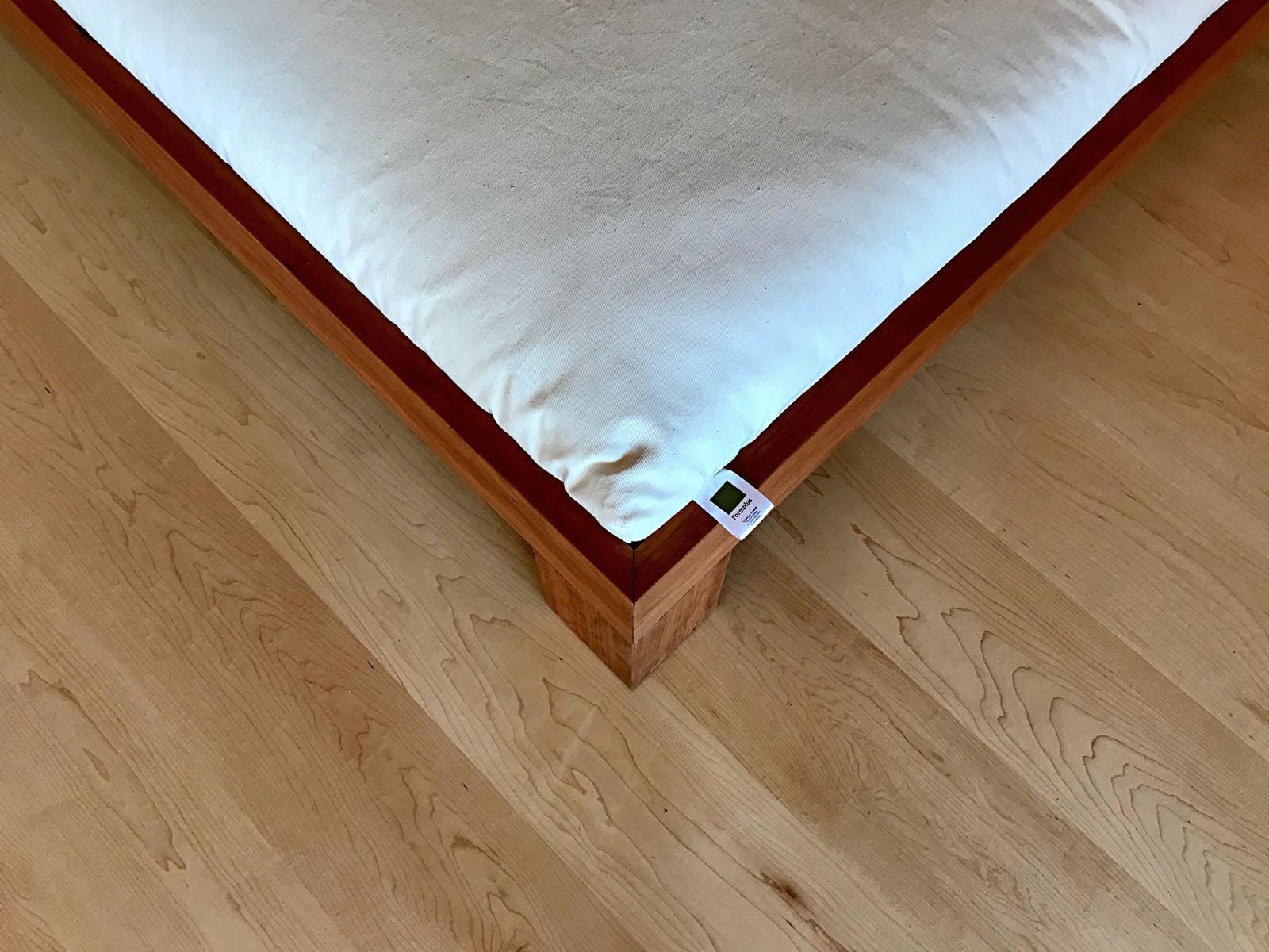 Lift Bett Kirschbaum Amerikanisch Detail Fussecke